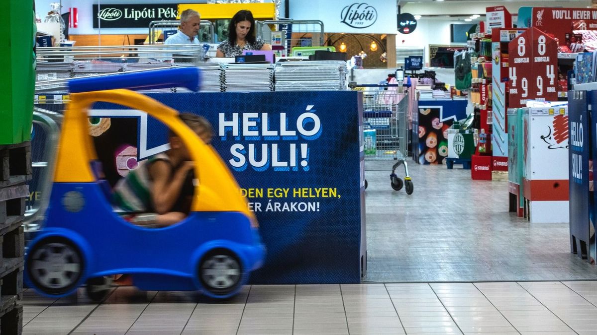 Kármán András jelezte, hol kell reklamálni, ha nem érkezett meg az iskolakezdési támogatás 