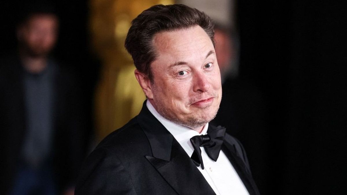 Béremelés helyett részvényopció - zuhanó árfolyam mellett ezzel szúrja ki a dolgozói szemét Elon Musk, óriási a felháborodás 