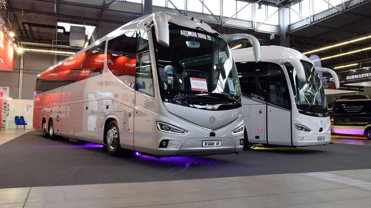 Lengyel buszbaleset: nem műfajának egyik legjobb busza borult fel, a jármű a spanyol Irizar gyártóé – a lengyel kormány bekérte a busz üzemeltetőjének vizsgálati eredményeit 