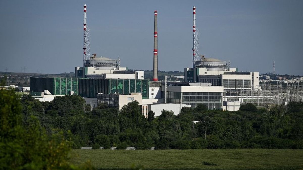 Bulgária már irígyli a paksi atomerőművet, végül ők is hatalmas védműépítésbe fognak – "a helyzet szélsőséges"