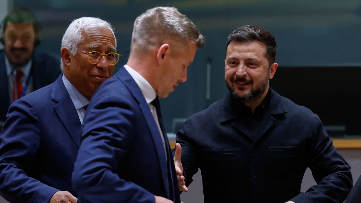 Csak most derült ki: nagyon várta Ferihegyen Zelenszkijt Magyar Péter, de az ukrán elnök gépe nem érkezett meg – a brit király meghiúsította a történelmi magyar-ukrán csúcstalálkozót 