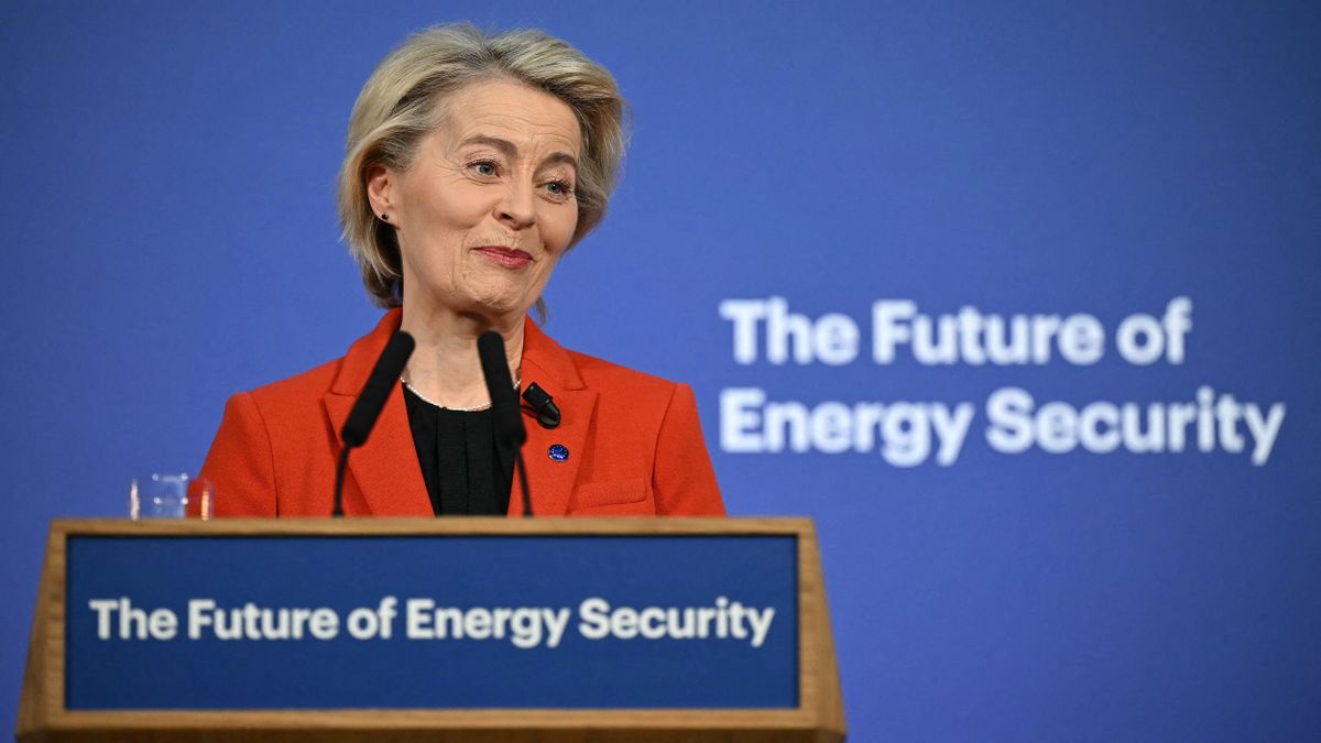 Ezt jó, ha tudják a napelemesek: Ursula von der Leyenék nem engednek, súlyos EU-s szigor lép életbe Magyarországon is – kitiltják a kínai gyártókat, veszélyben az uniós pénzek
