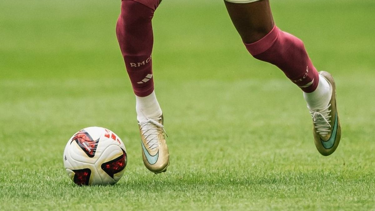 Még egy tőrdöfés a Nike-ba, Mbappé elárulta, miért hagyta el a süllyedő hajót, s miért pártolt át Federerékhez