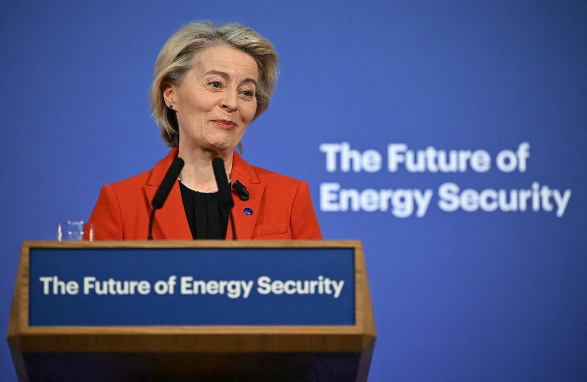 Ursula von der Leyen napelem