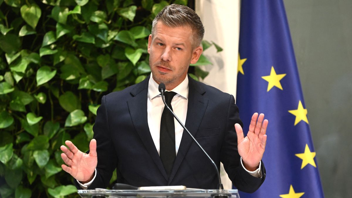 Hungarian Prime Minister Peter Magyar Holds Press Conference A Day After Meeting European Council President magyar péter