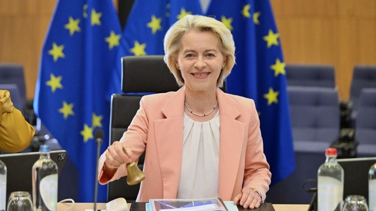 Történelmi bejelentést tett Ursula von der Leyen: megnyitná a kapukat Kanada előtt – az Európai Unió karjaiba löki az országot Donald Trump 