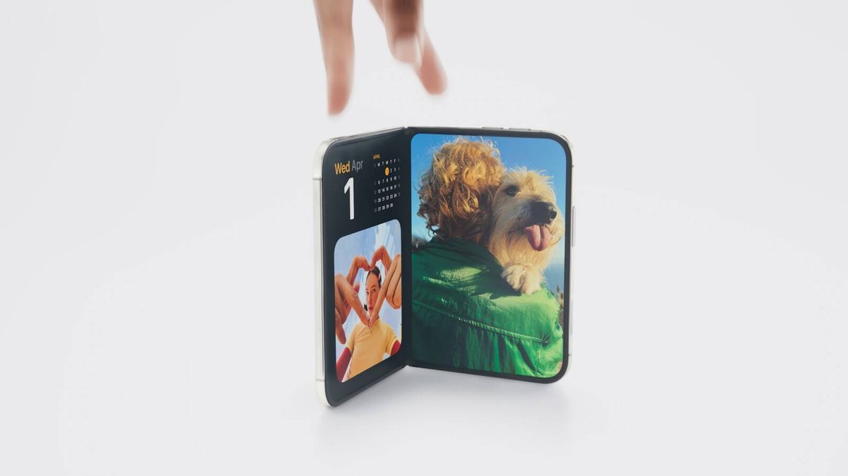 Itt van az Apple új hajlítható okostelefonja, ami egyben a legdrágább is: az iPhone Duo megtestesít mindent, amit a rajongók szerettek volna – legalábbis a CEO szerint