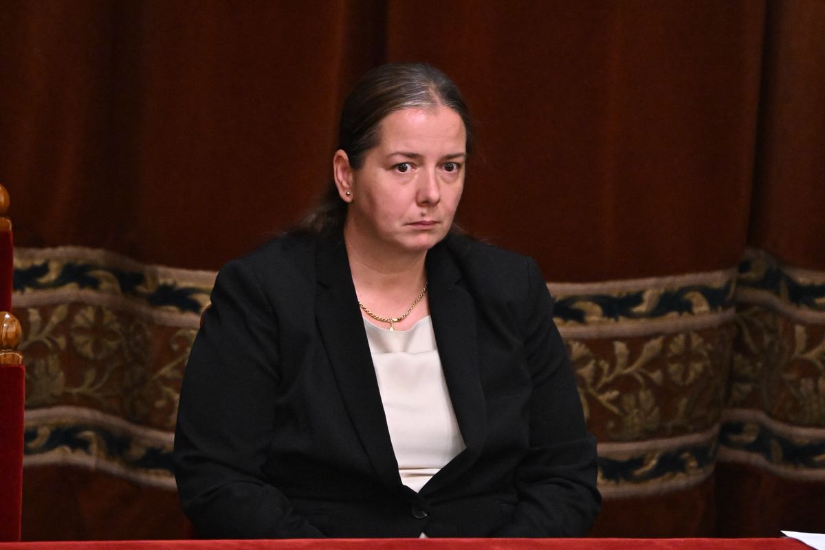 Falubuszt fényképeztek Horvátországban