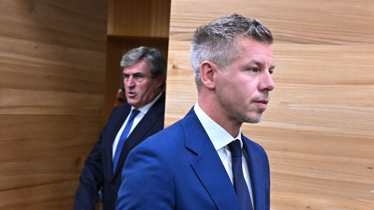 Ez nem jött be Kapitány Istvánnak és Magyar Péternek: szeptember 22-re óriási ígéretet tettek, de most már biztosan nem lesz belőle semmi – csúszik a Mol-finomító újraindítása