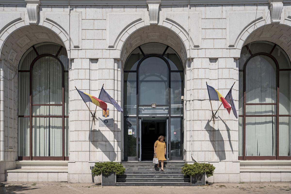 állampapír Romania's Economy as Stocks Rally to Record