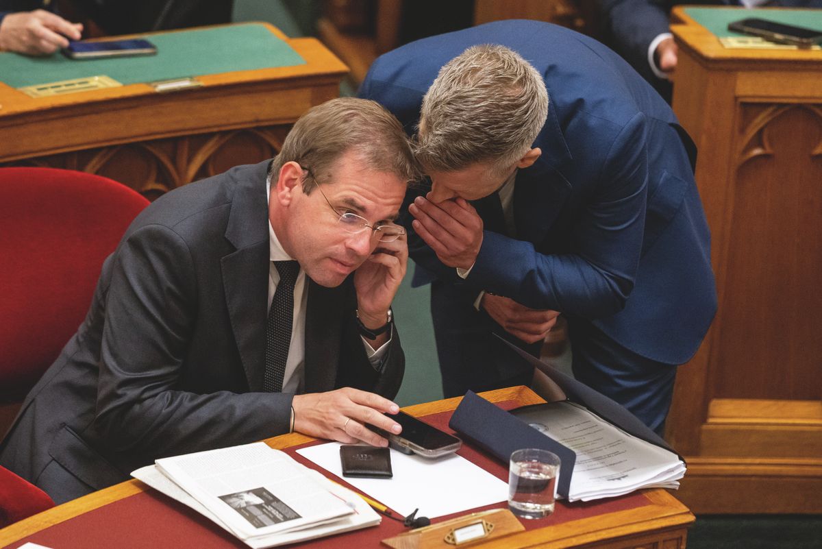 Ruff BálintMagyar Péter, Európai Bizottság,