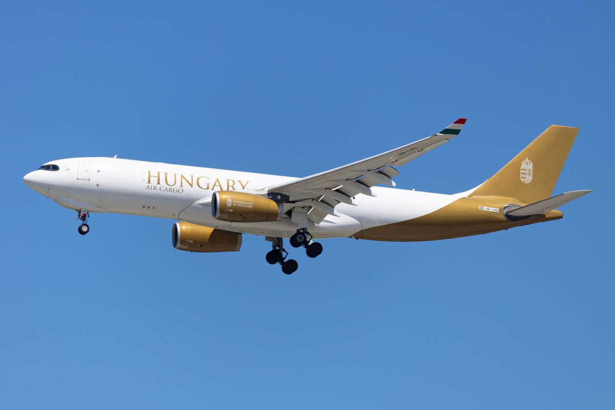 Hungary Airlines
Airbus A330-243F
HA-LHU lajstromjelű szállítógép, repülőgép