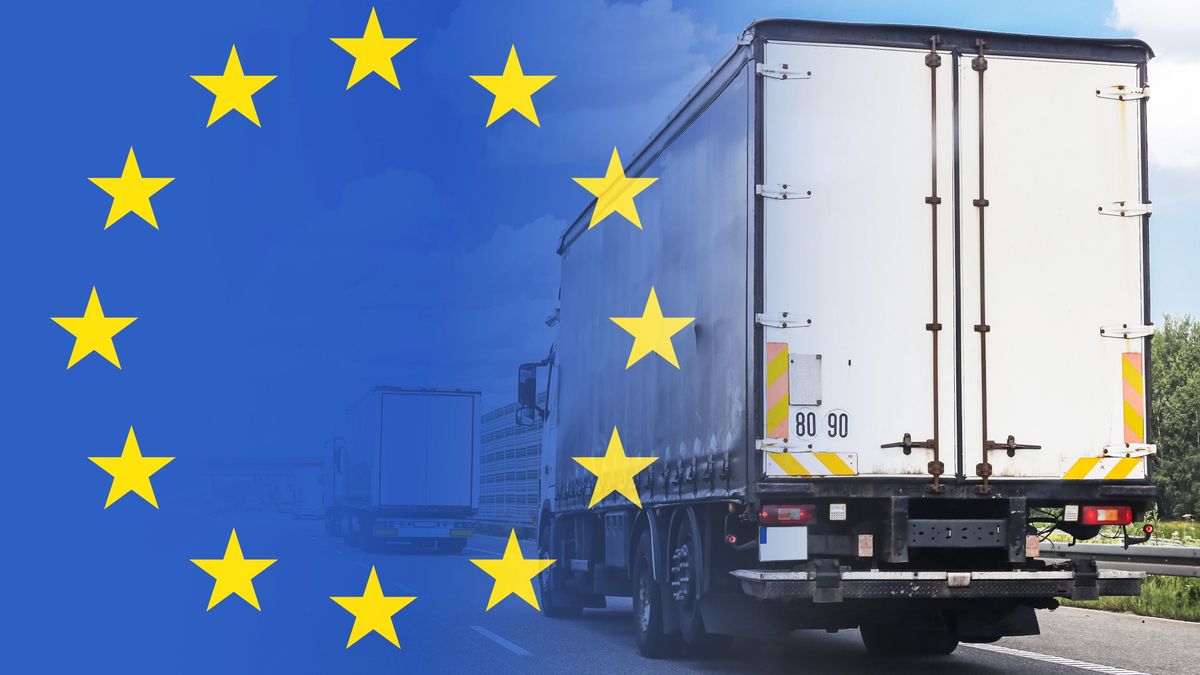European,Union,Road,Transport,With,Cargo,Truck,Driving,On,Highway., kezelési díj