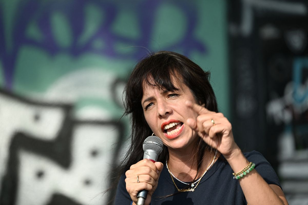 Elif Eralp, lakáselkobzás, Berlin, választás