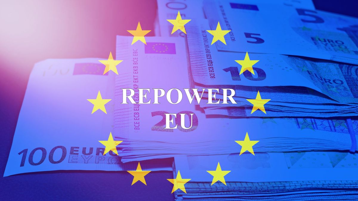 European,Banknotes,On,The,Table,With,The,Sign,"repower,Eu"
