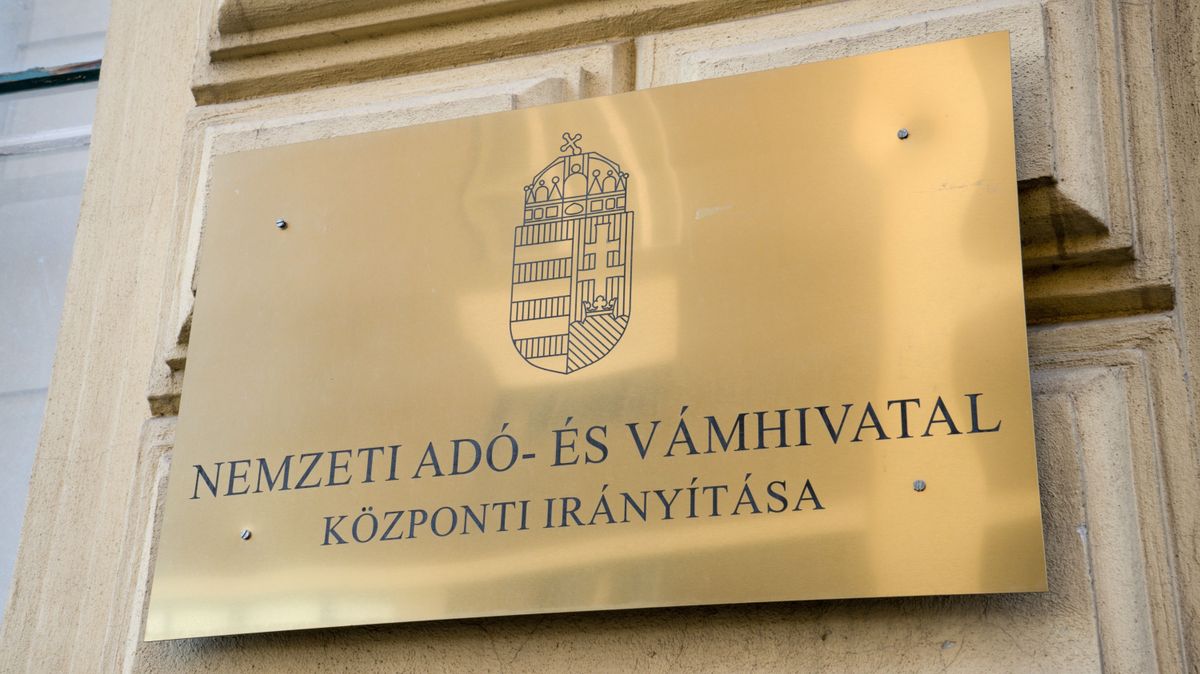 Megszólalt a NAV az 5000 forintos dízeltámogatásról: pontosan elmagyarázta, kik és hogyan fogják megkapni – itt hozzák nyilvánosságra az utalás dátumait