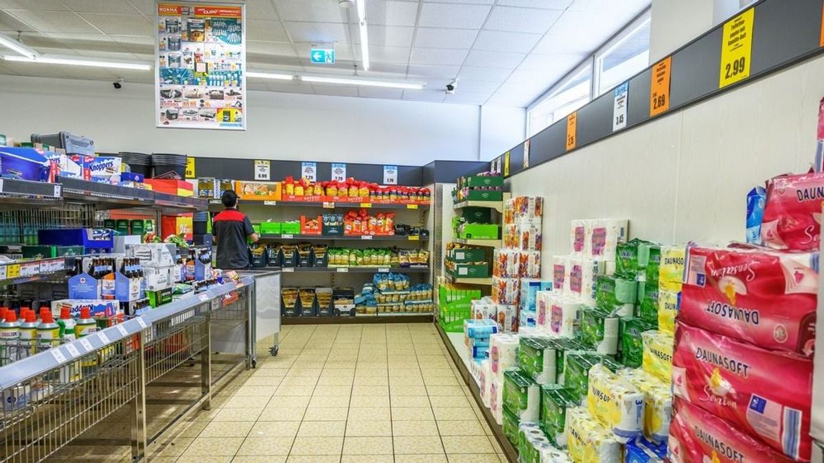 Padlót fogott a német gazdaság: a Covid óta nem jártak ilyen keveset boltba, alig tankolnak –„a fogyasztók vélhetően megtakarításaikhoz is hozzányúlnak" 