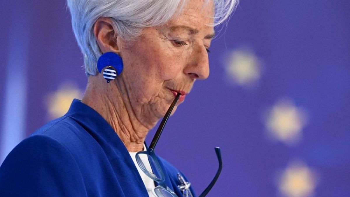 Vészjósló hír érkezett az eurozónából - erre Varga Mihályék is nagyon figyelnek, szűkül az MNB mozgástere