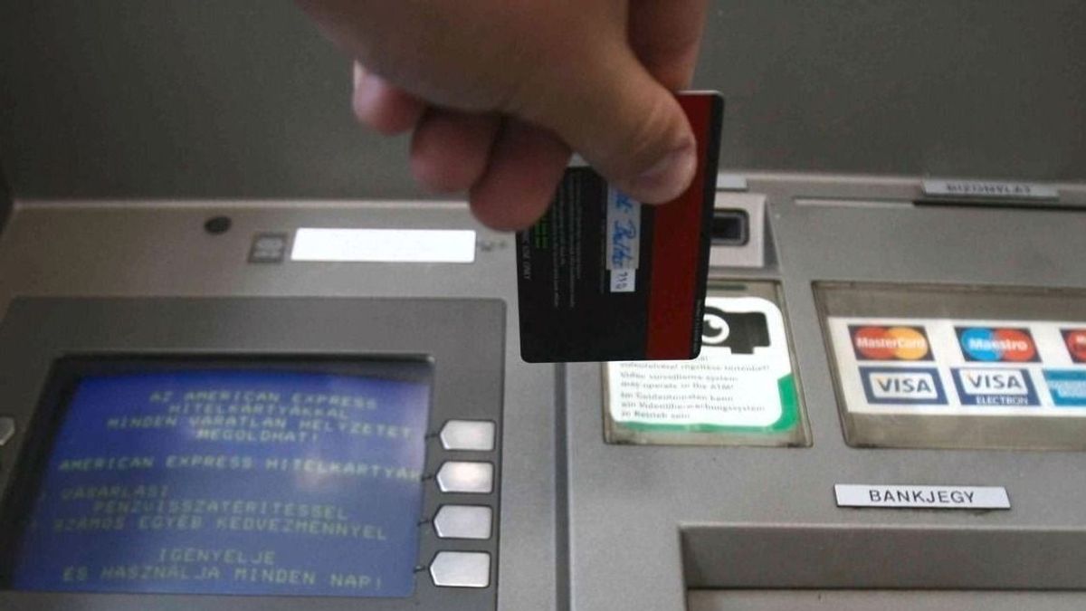 Nekidurálta magát a forint, az OTP is emelkedéssel próbálkozik