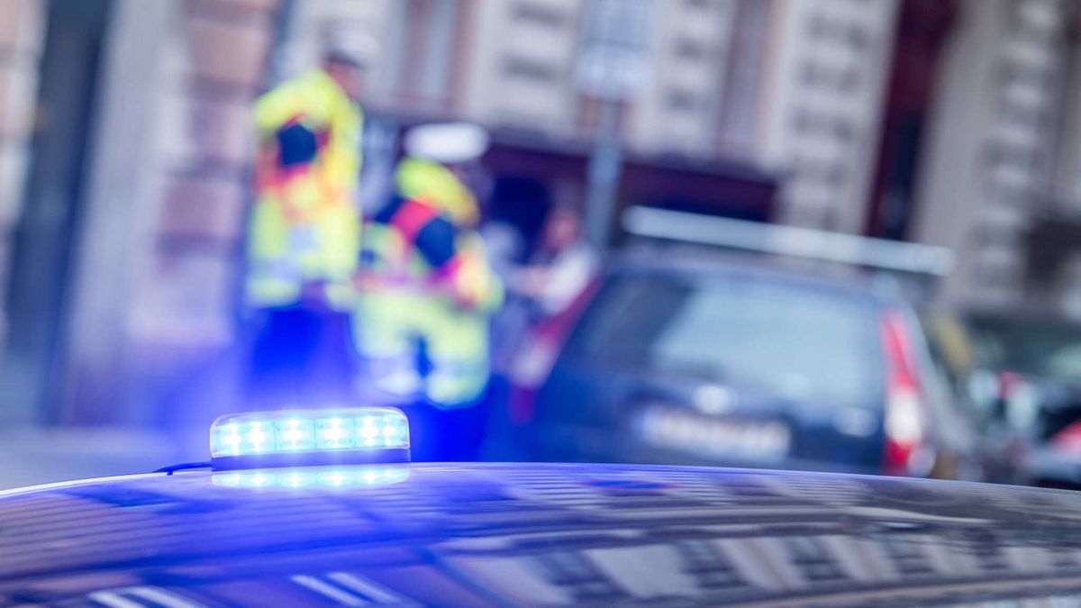 Döntött a Tisza-kormány: szigorítja a kék villogó használatát, nem minden miniszter használhatja a jövőben a megkülönböztető jelzést