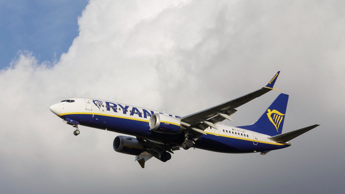 Jelentősen csökkenti jelenlétét a Ryanair: munkahelyek tucatjai szűnnek meg – Budapest és Pozsony már készülhet