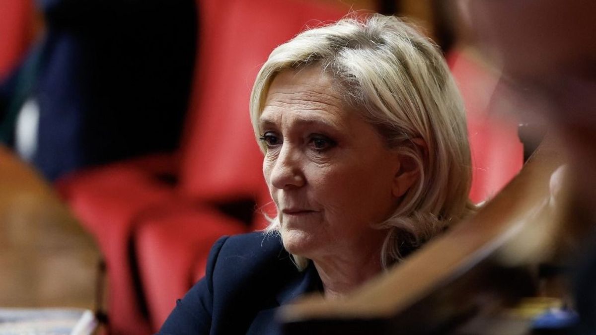Tőle retteg most fél Európa: berúgta az ajtót Brüsszelben és megüzente Von der Leyennek, hogy nincs több pénz Ukrajnának – Le Pen emelte a tétet