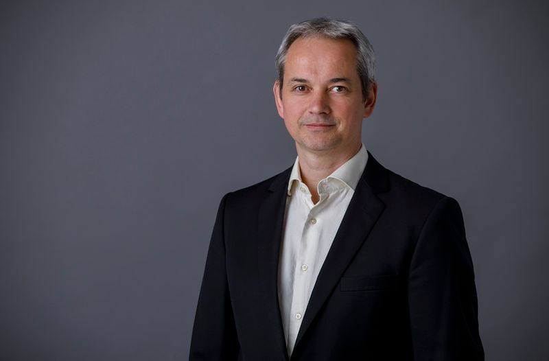 Dénes Zoltán szerző profilképe