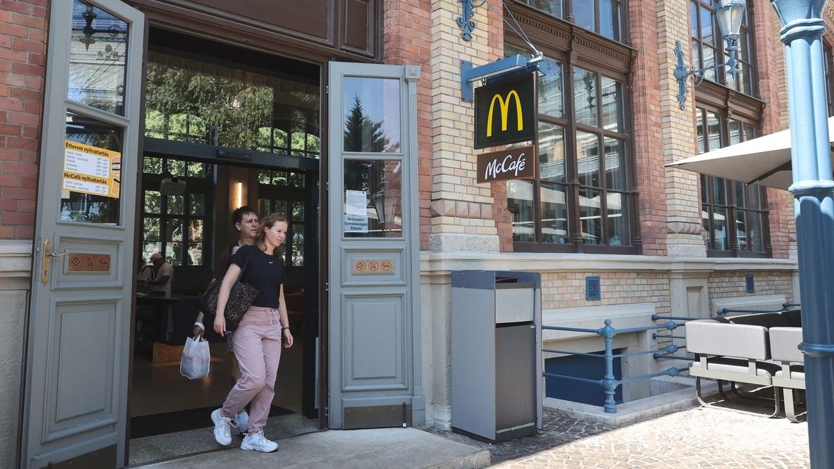Terjed a fizetős mosdó a magyar McDonald’sokban: az étteremlánc elárulta, miért nem elég hozzá a blokk – létezik ingyenes megoldás, de kell hozzá valami