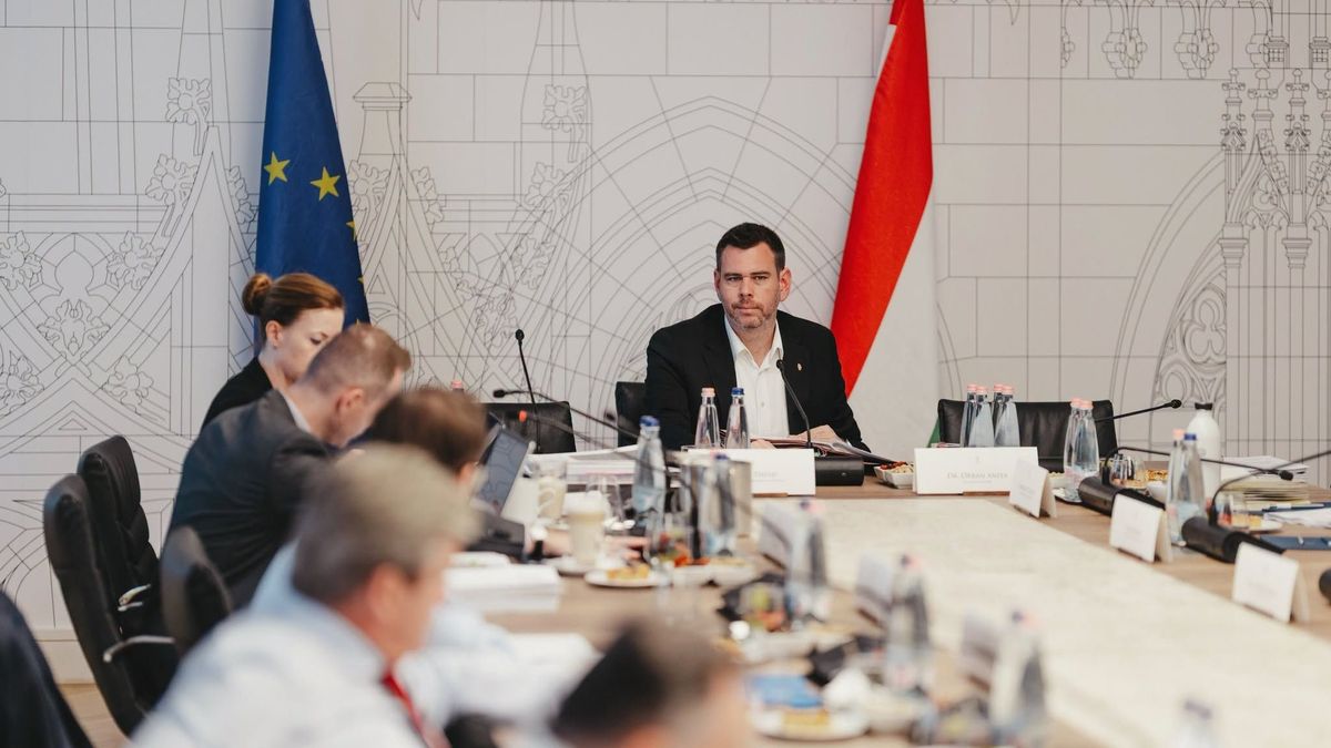 Magyar Péter új pozícióra kérte fel Vitézy Dávidot, azonnal elfogadta: mostantól ő felügyeli az uniós pénzek elköltését - "Sikerült a lehetetlen"
