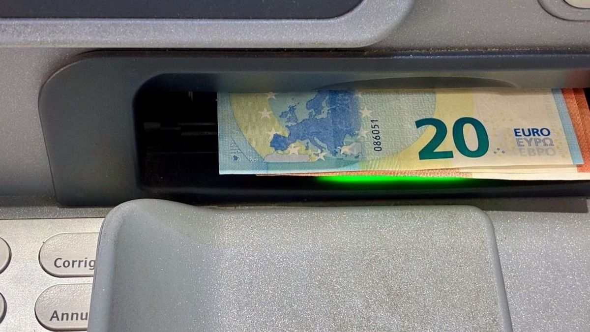 Kicsalta ki a magyarok pénzét az ATM-hálózat, a GVH elképesztő trükköt leplezett le – egyetlen országban sem úszták meg a bankkártya tulajdonosok