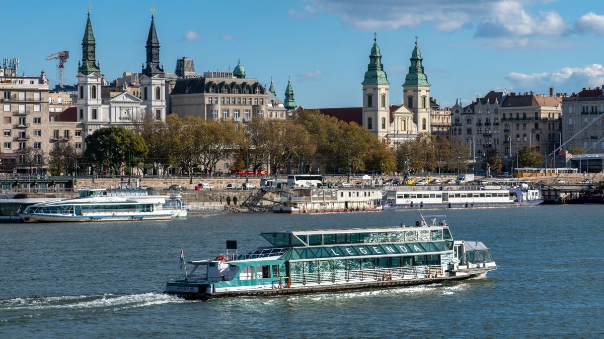 Évtizedek óta húzódik a dunai rendezés, most a főváros a kormánnyal együtt mozdulna rá – vasút helyett a kikötőkről van szó, Vitézy Dávid elárulta, honnan hozzá a pénz
