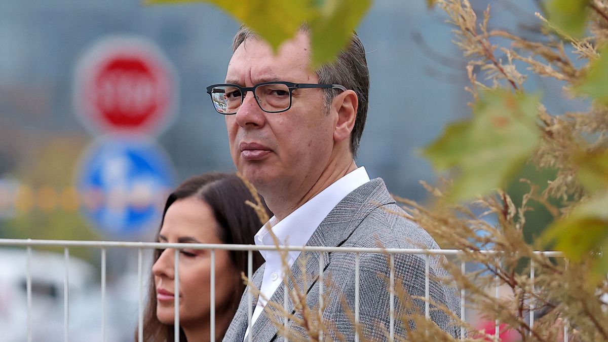 Megugrott a részvétel a szerb választáson: már reggel kétszer annyian szavaztak, mint három éve – Vucic hatalma a tét