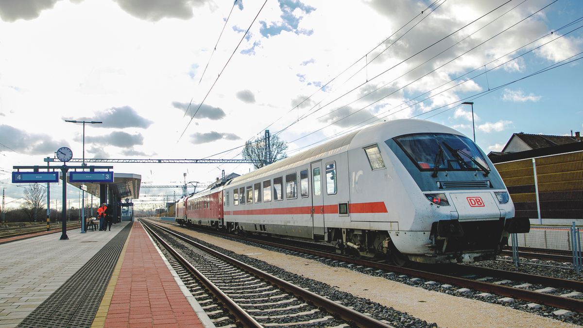 Budapest–Belgrád vasútvonal: a szerbek bejelentették az indulás pontos dátumát, Bécsig is járnak majd a vonatok