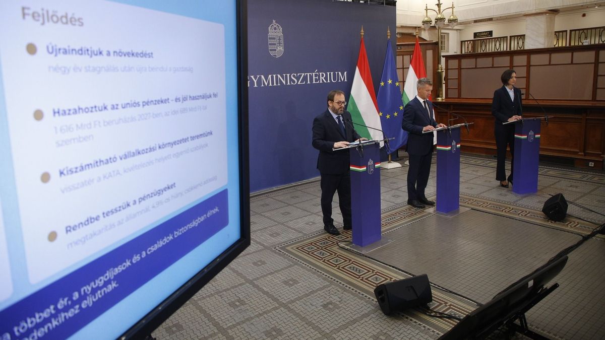 Fordulat jöhet a kétgyerekes anyák adómentességének eltörlésében: itt az első tiszás beismerés a 2027-es költségvetésről, pontosan tudják, mekkora a felháborodás – „Nem zárkózunk el, hogy bővítsük”