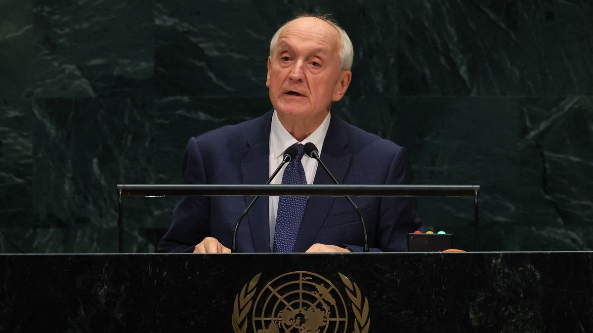 Baka András New York-i útja: luxusszálloda és business repülőjegy – kiderült, mennyi közpénzbe kerülhetett a magyar köztársasági elnök amerikai kiutazása az ENSZ Közgyűlésre