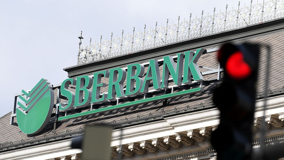 Magyarországról már kivonult a háború következményeként, most ukrán drónzápor zúdult rá: találat érte Oroszország legnagyobb bankját – ez rosszabb lehet, mint a szankciók