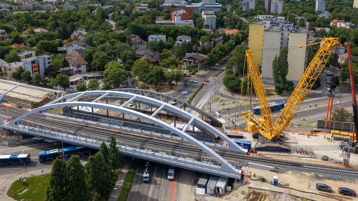 Déli Körvasút: bőven van mit veszíteni a projekt leállításával, egy fontos híd nincs még a helyén, Kelenföldnél megáll az élet – „az egyetlen ilyen értelmezhető vasúti kapacitás válik korlátozottá"