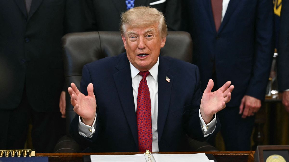 Trump kimondta, ez a két opció van: vagy megállapodnak Iránnal, vagy „felrobbantják őket” – nagyon messze került a béke