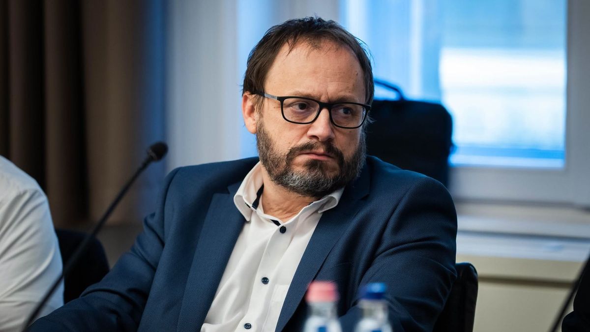 Szolidaritási hozzájárulás: milliárdok a tét, Kármán András lehűtötte a kedélyeket – szó nincs automatikus tartozáselengedésről