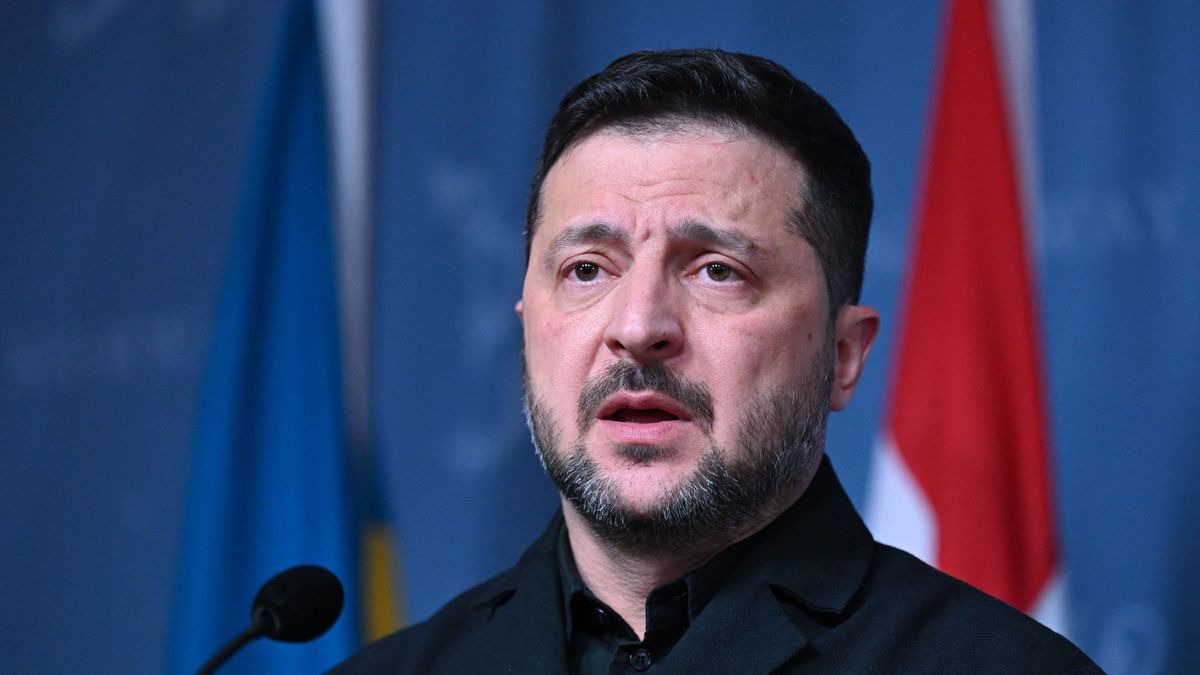 Szorul a hurok Zelenszkij nyaka körül: legfontosabb szövetségese állította le egy katonai segélycsomag szállítását